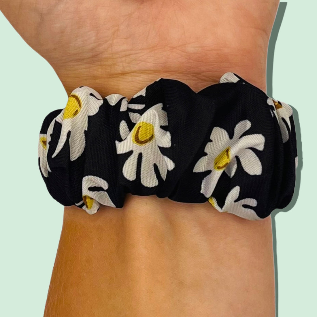 daisy-coros-pace-pro-watch-straps-nz-scrunchies-watch-bands-aus